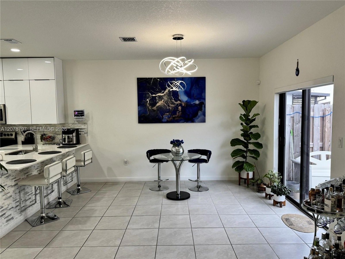 23461 SW 129th Pl, photo 6 of 7