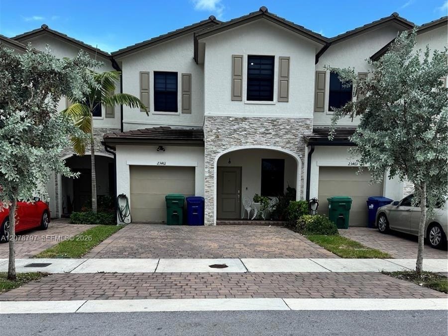 23461 SW 129th Pl, photo 1 of 7