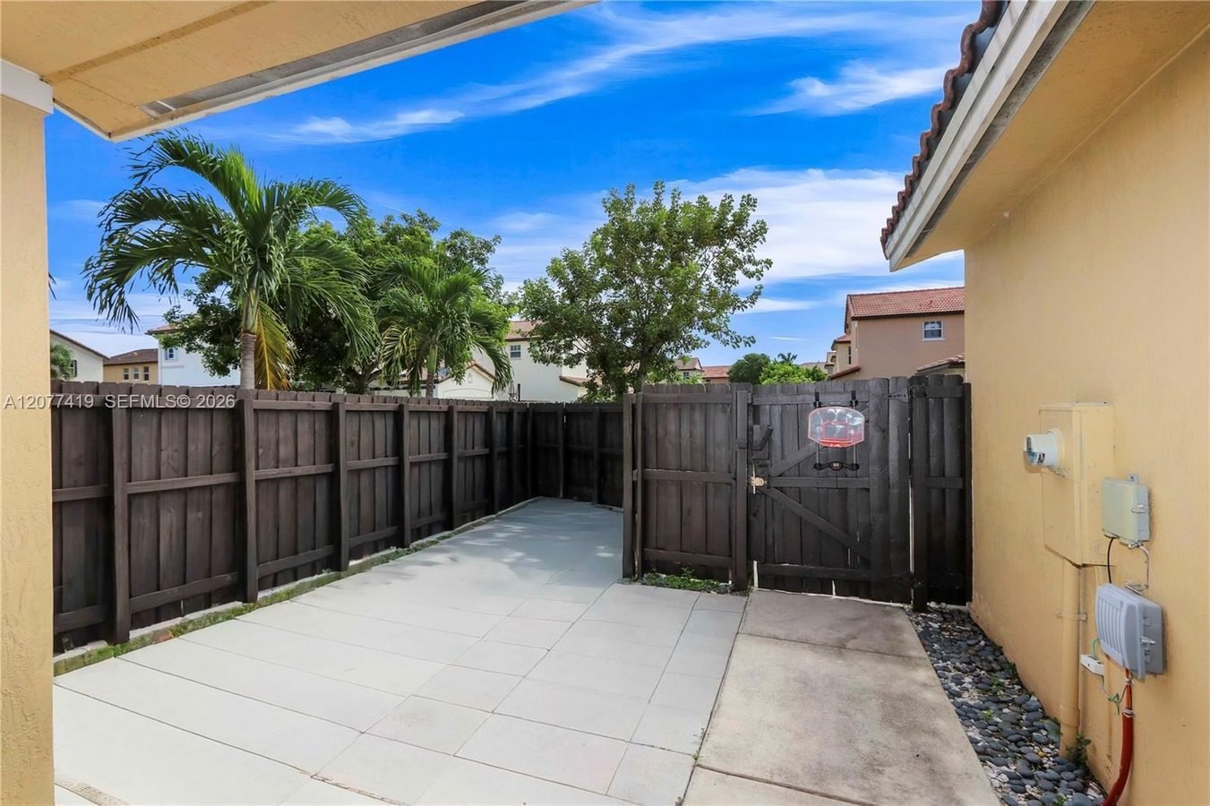 24557 SW 117th Ave, photo 3 of 7