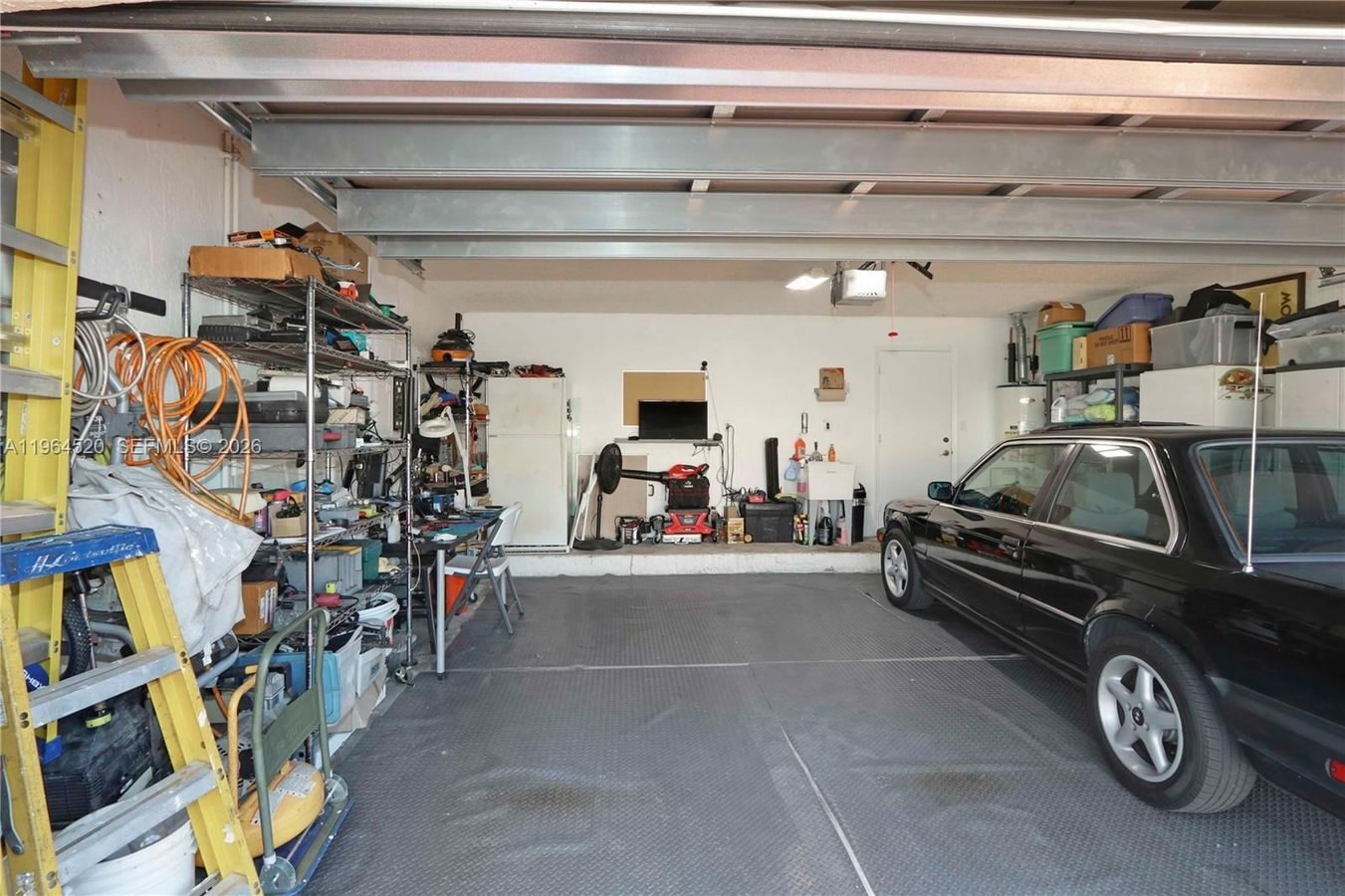 9465 SW 155th Ave, photo 4 of 7